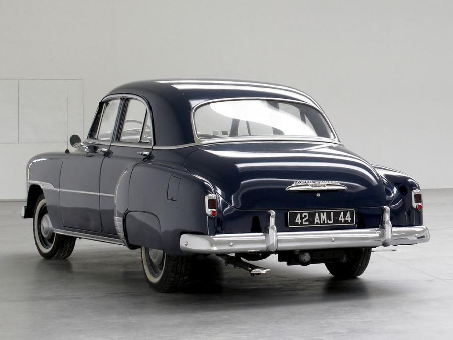  Chevrolet Deluxe Styleline 4-Door Sedan 1951 года  (фото 3 из 3)